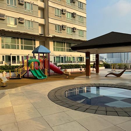 Beacon Makati Condo Free Pool Access Free Wifi 100Mbps & Free Netflix Manila Ngoại thất bức ảnh