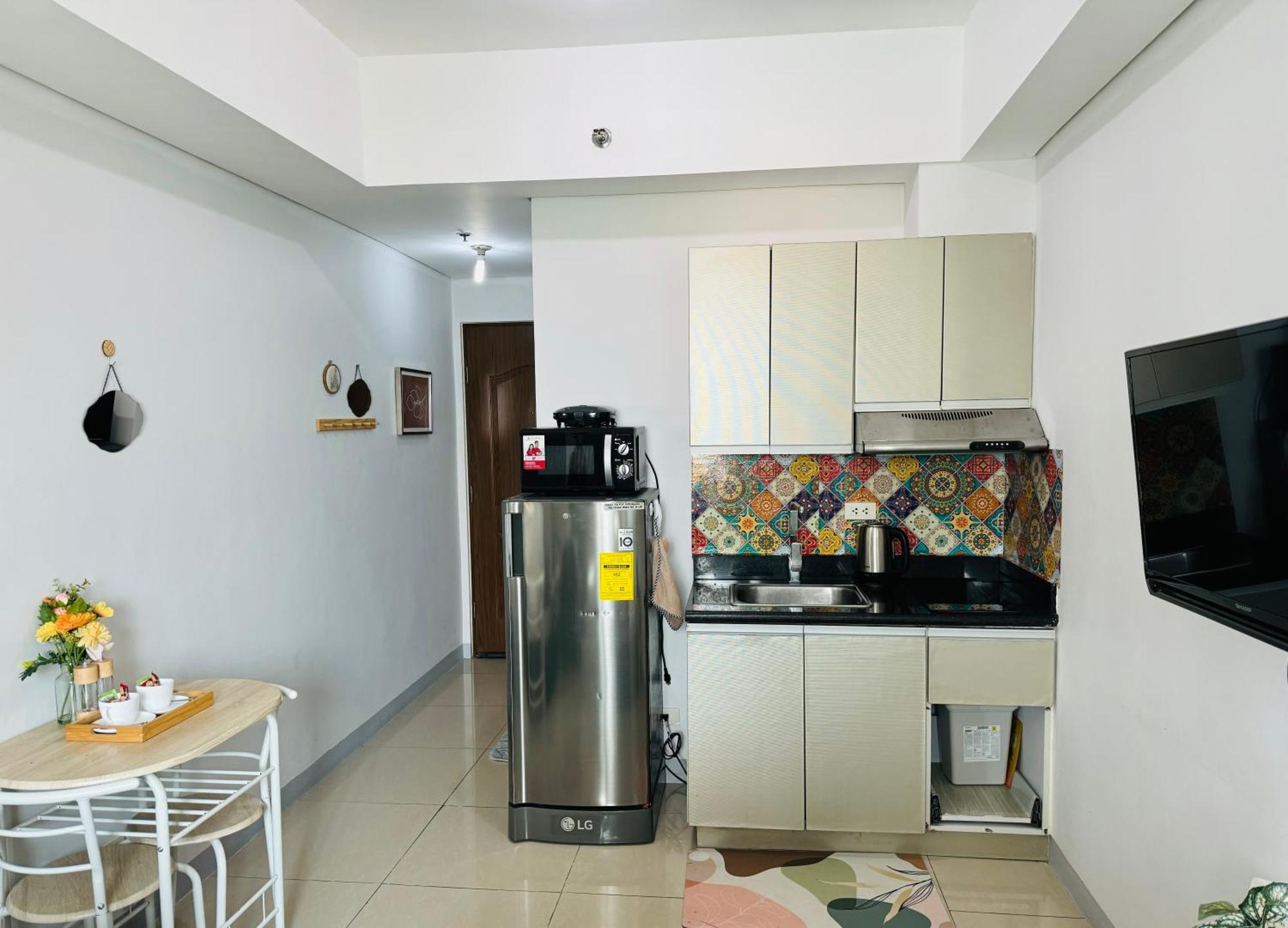 Beacon Makati Condo Free Pool Access Free Wifi 100Mbps & Free Netflix Manila Ngoại thất bức ảnh